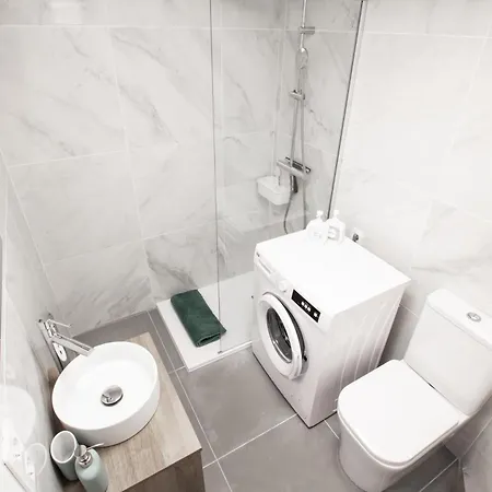 Eliss Apartman *